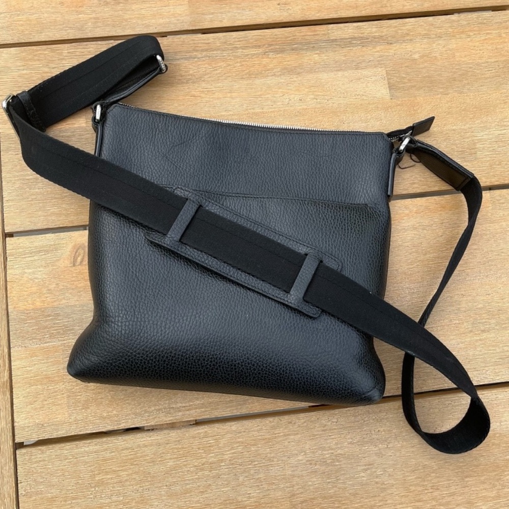 GUCCI Leather Crossbody Messenger Bag